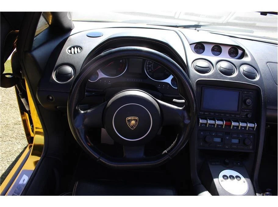 2013 Lamborghini Gallardo - Image 15 of 20