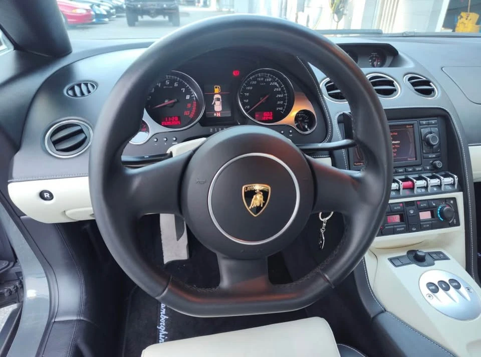 2013 Lamborghini Gallardo - Image 8 of 9