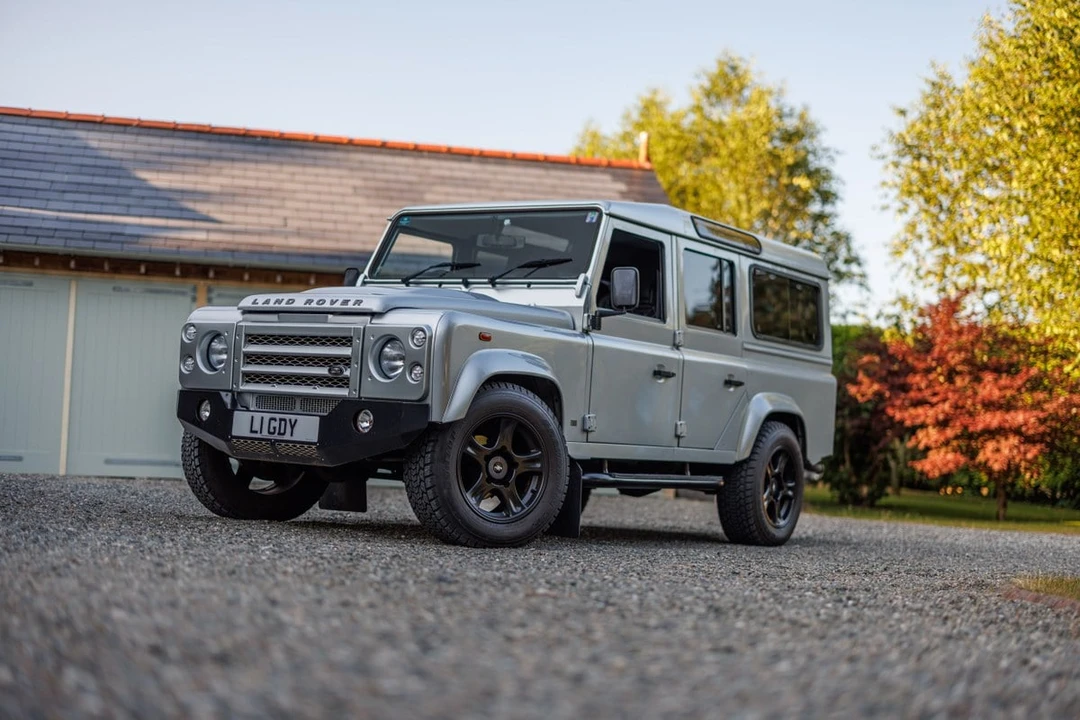 2013 Land Rover Defender 110 - Image 2 of 30