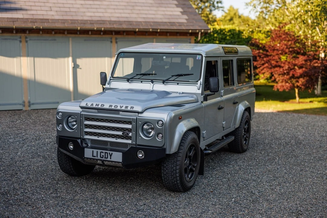 2013 Land Rover Defender 110 - Image 28 of 30