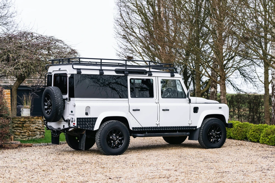 2013 Land Rover Defender 110 - Image 16 of 21