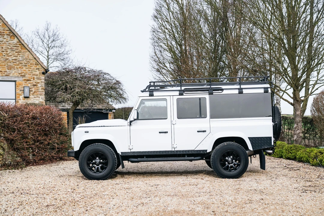 2013 Land Rover Defender 110 - Image 20 of 21