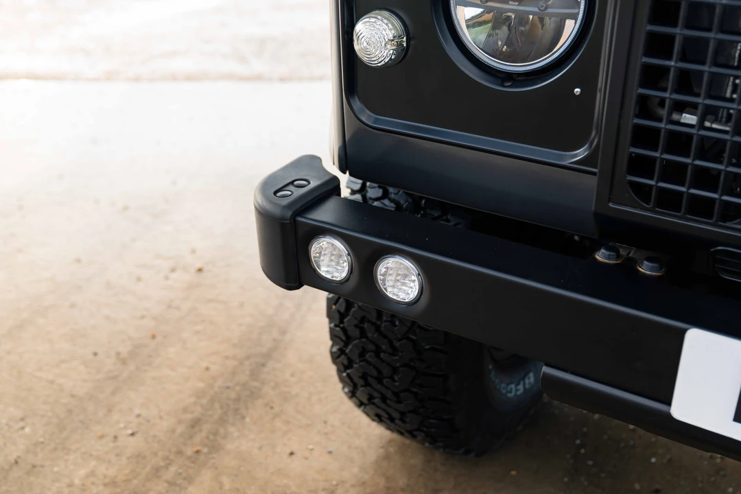 2013 Land Rover Defender 110 - Image 18 of 31