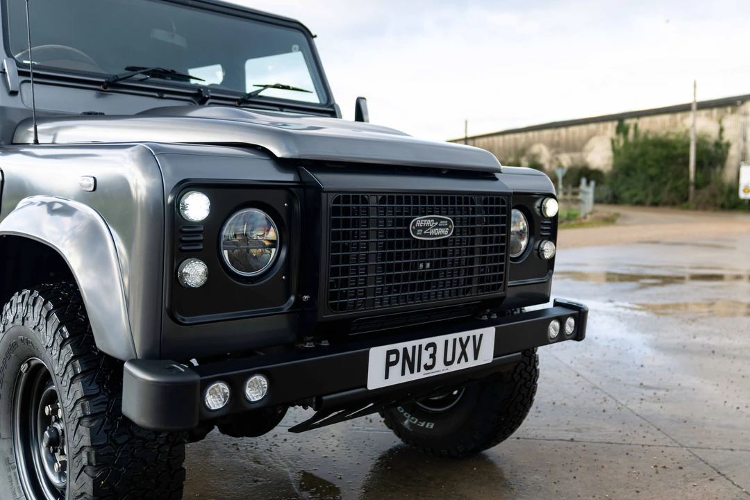 2013 Land Rover Defender 110 - Image 20 of 31