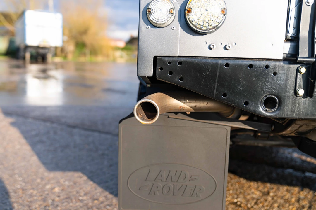 2013 Land Rover Defender 110 - Image 28 of 31