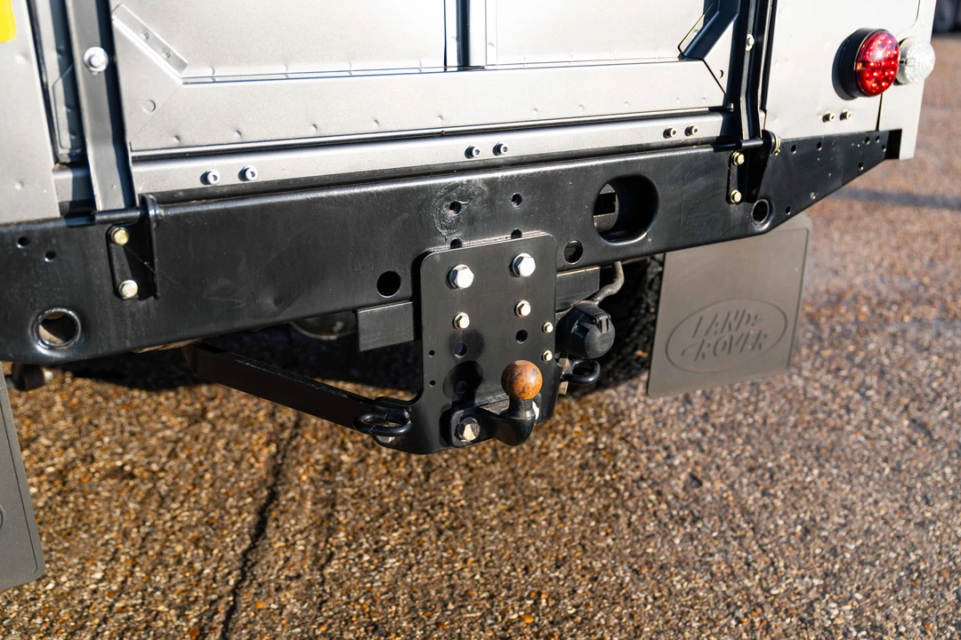 2013 Land Rover Defender 110 - Image 29 of 31
