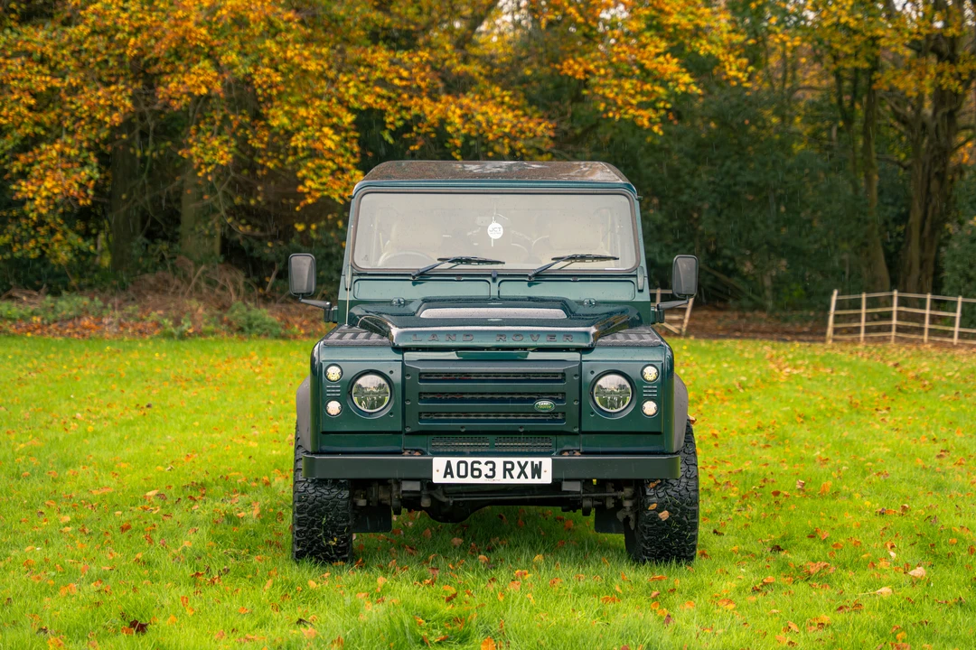 2013 Land Rover Defender 110 - Image 10 of 31