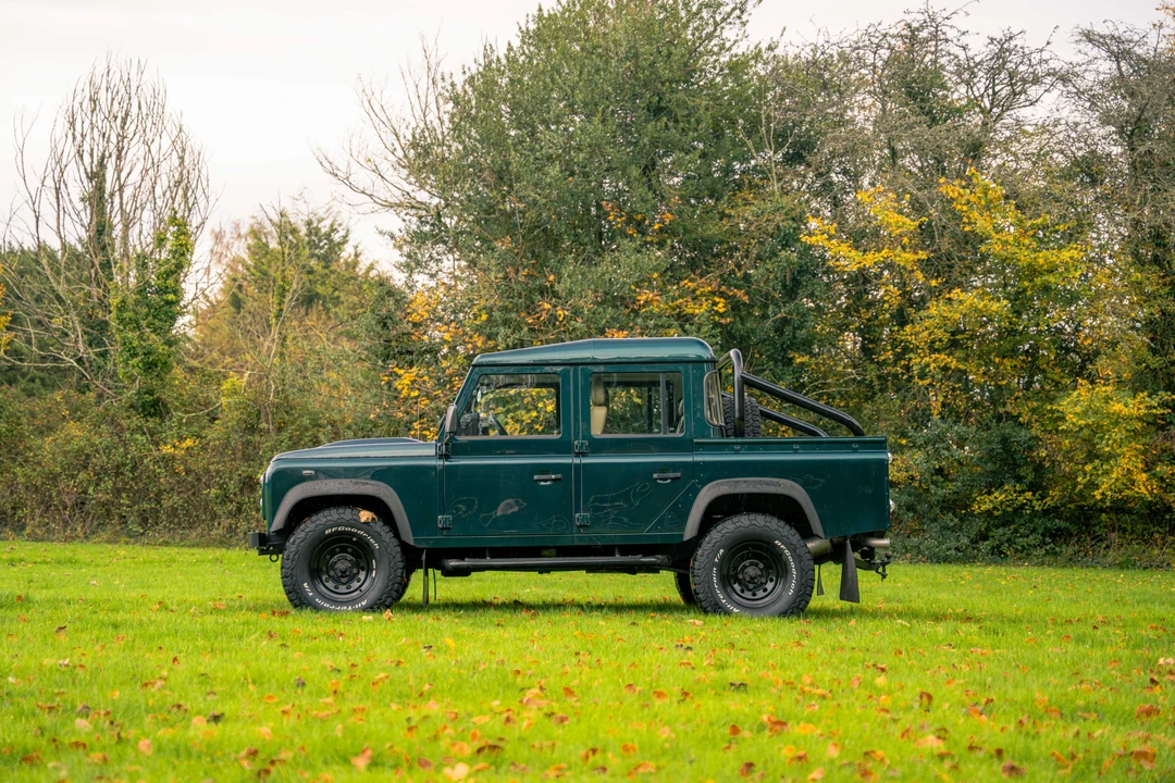 2013 Land Rover Defender 110 - Image 8 of 31