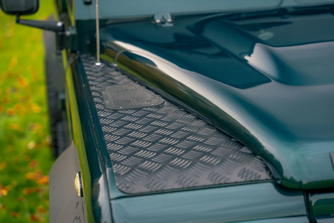 2013 Land Rover Defender 110 - Image 24 of 31