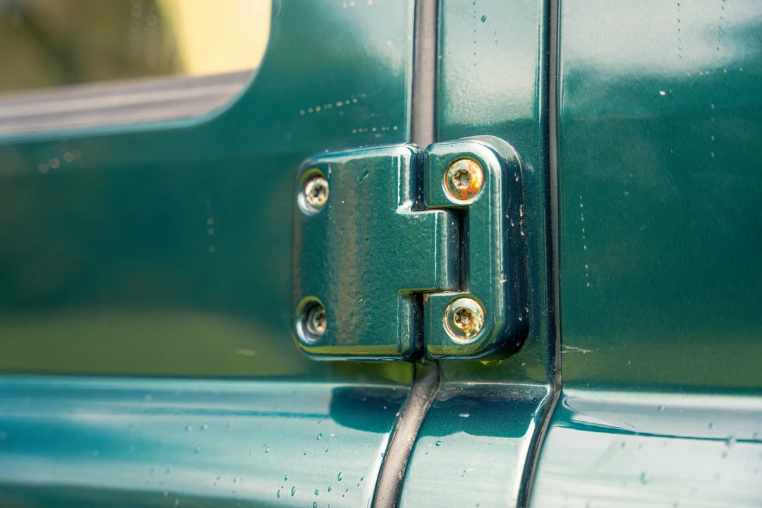 2013 Land Rover Defender 110 - Image 15 of 31