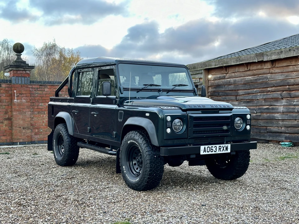 2013 Land Rover Defender 110 - Image 3 of 31
