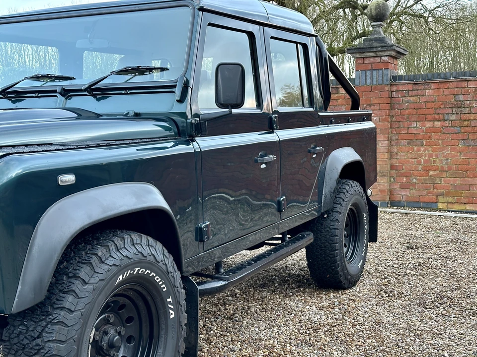2013 Land Rover Defender 110 - Image 24 of 31