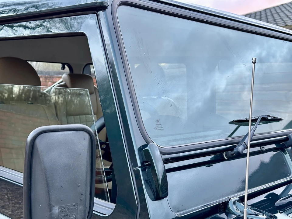 2013 Land Rover Defender 110 - Image 26 of 31