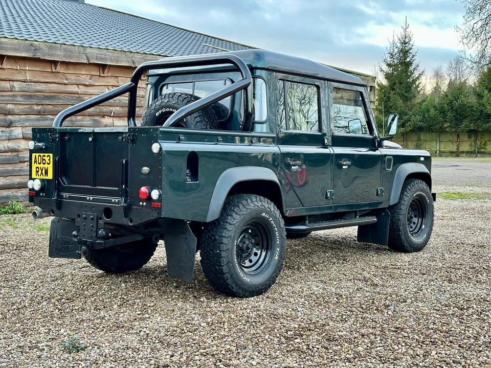2013 Land Rover Defender 110 - Image 5 of 31