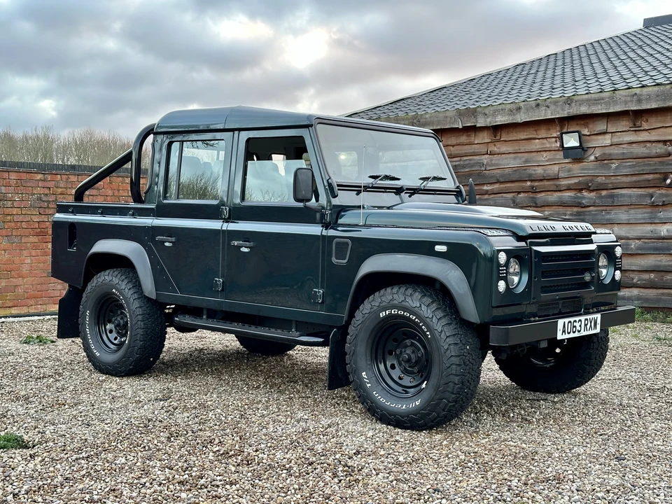 2013 Land Rover Defender 110 - Image 11 of 31