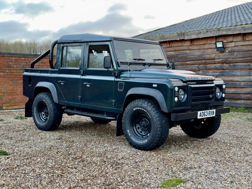 2013 Land Rover Defender 110 - Image 13 of 31