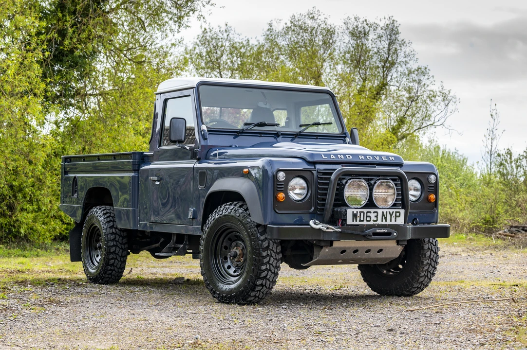 2013 Land Rover Defender 110 - Image 27 of 31