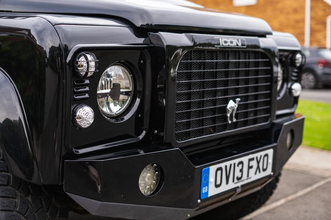 2013 Land Rover Defender 110 - Image 15 of 31