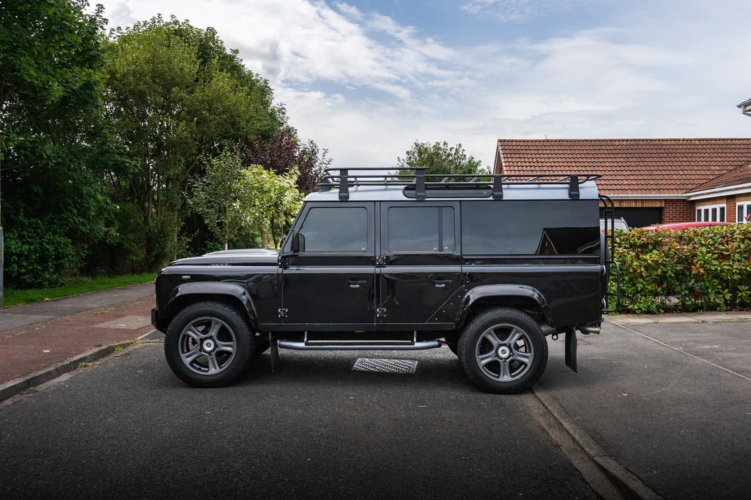 2013 Land Rover Defender 110 - Image 13 of 31