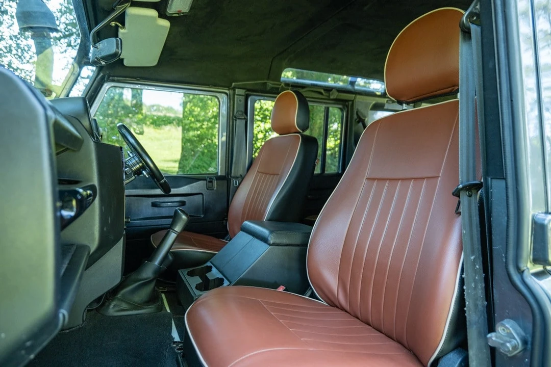 2013 Land Rover Defender 110 - Image 30 of 30