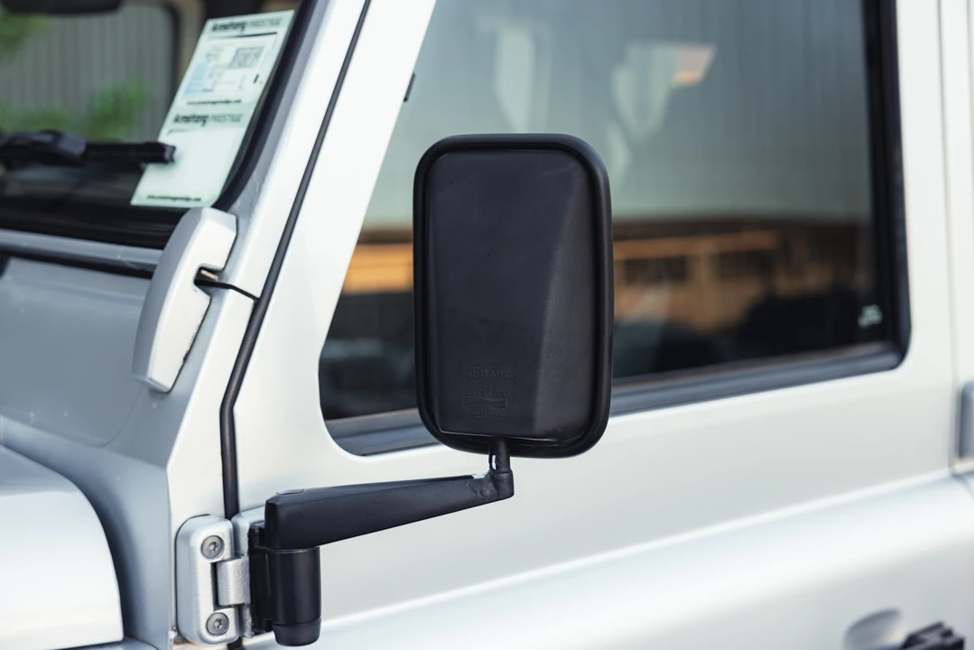 2013 Land Rover Defender 110 - Image 17 of 31