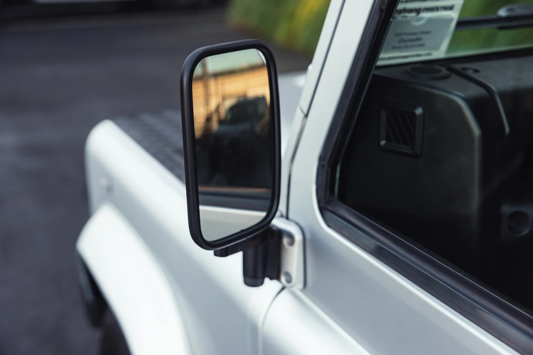 2013 Land Rover Defender 110 - Image 18 of 31