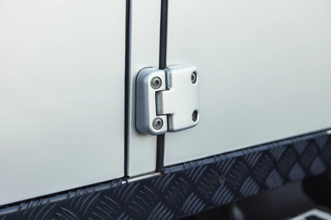 2013 Land Rover Defender 110 - Image 21 of 31