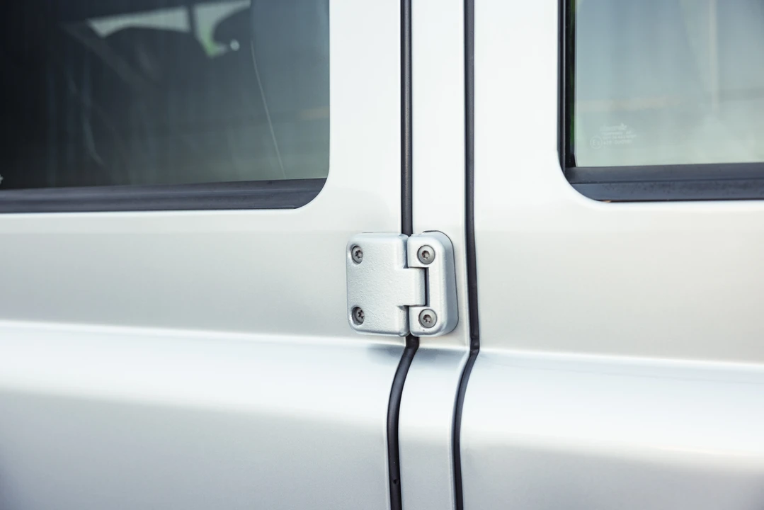 2013 Land Rover Defender 110 - Image 30 of 31