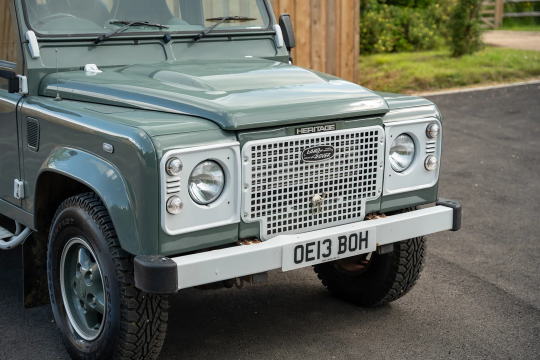 2013 Land Rover Defender 110 - Image 22 of 31