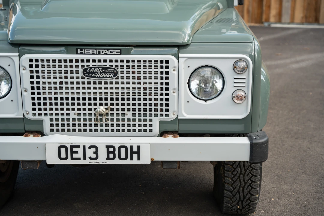 2013 Land Rover Defender 110 - Image 25 of 31