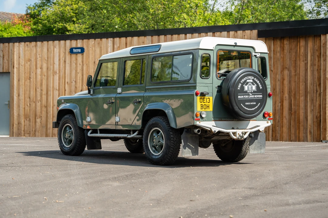 2013 Land Rover Defender 110 - Image 13 of 31