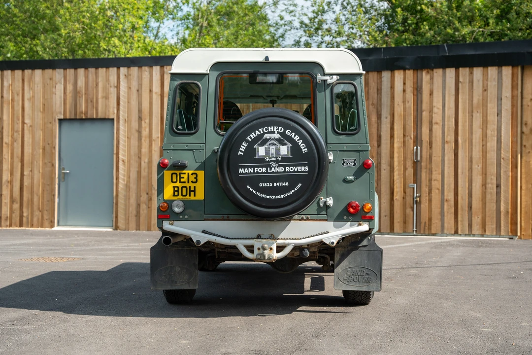 2013 Land Rover Defender 110 - Image 6 of 31