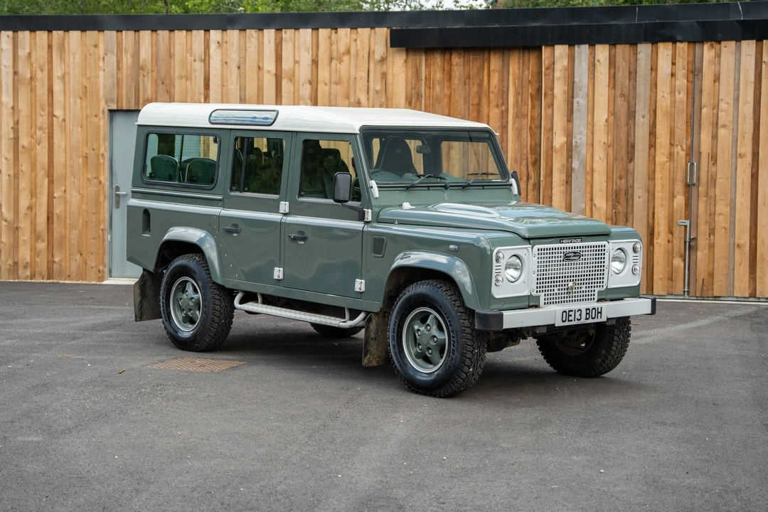 2013 Land Rover Defender 110 - Image 20 of 31