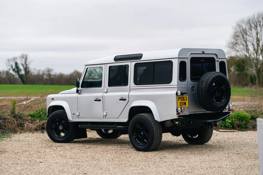 2013 Land Rover Defender 110 - Image 7 of 31