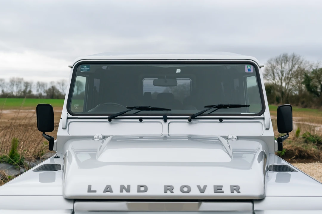 2013 Land Rover Defender 110 - Image 23 of 31