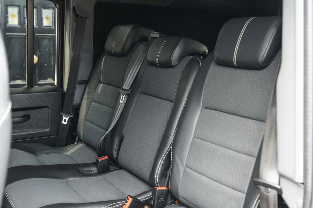 2013 Land Rover Defender 110 - Image 8 of 30