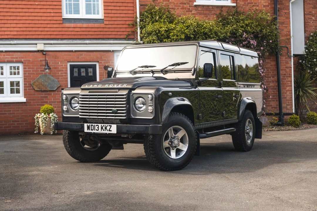 2013 Land Rover Defender 110 - Image 2 of 30