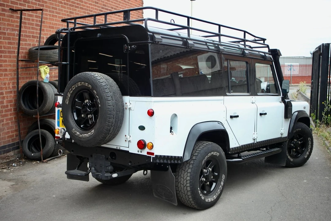 2013 Land Rover Defender 110 - Image 4 of 30