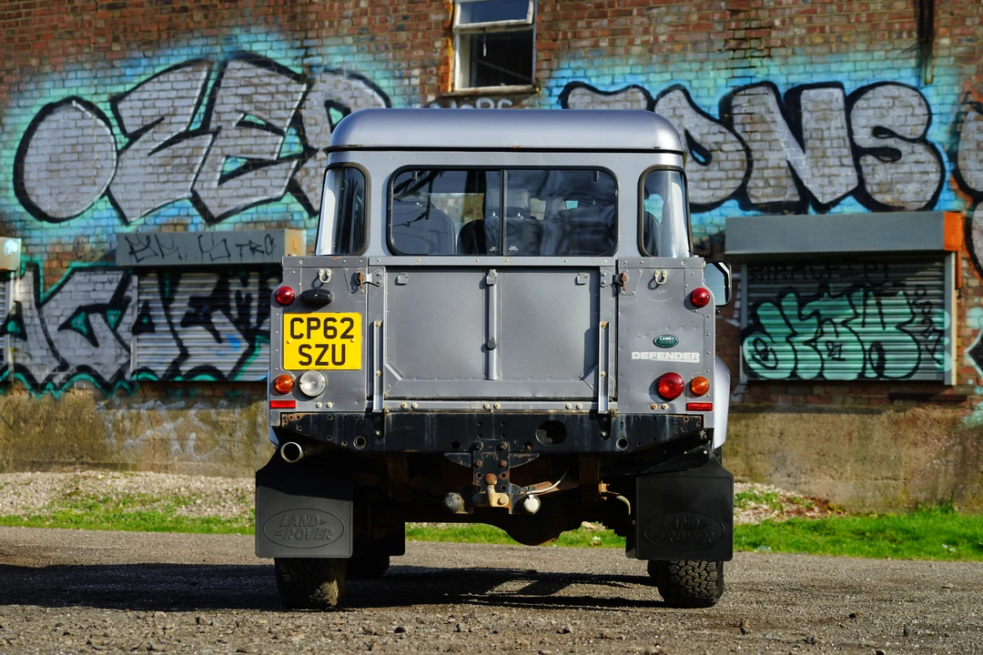 2013 Land Rover Defender 110 - Image 6 of 31