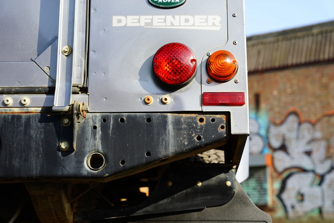 2013 Land Rover Defender 110 - Image 28 of 31