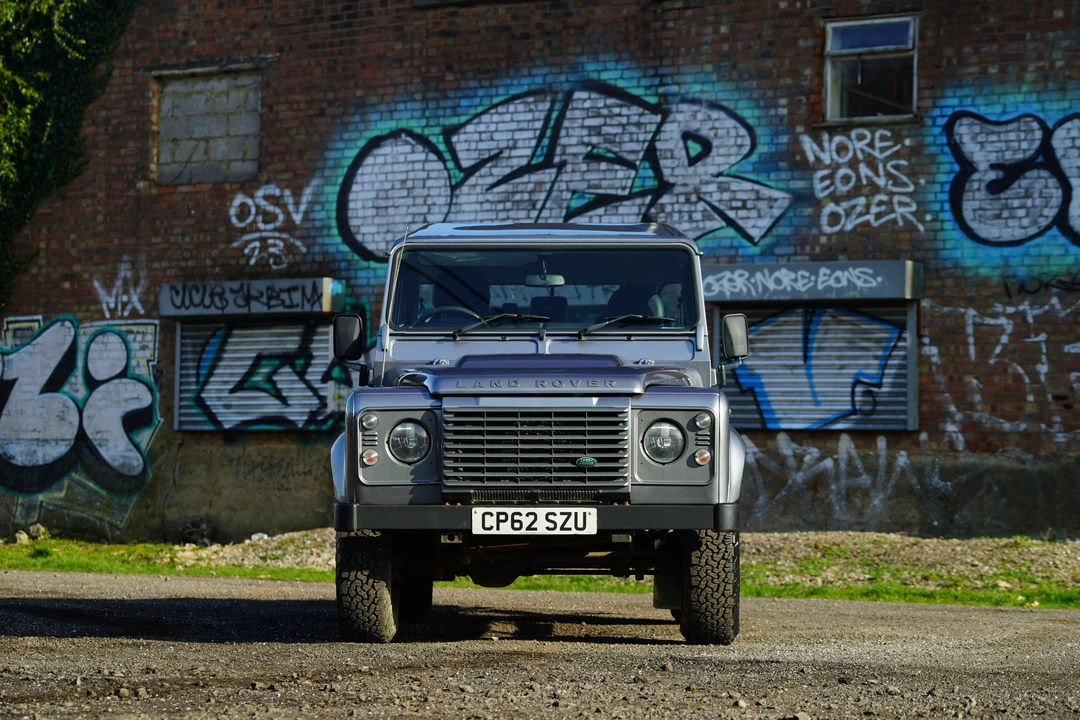 2013 Land Rover Defender 110 - Image 18 of 31