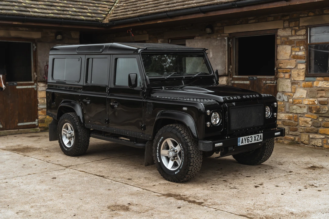2013 Land Rover Defender 110 - Image 3 of 31