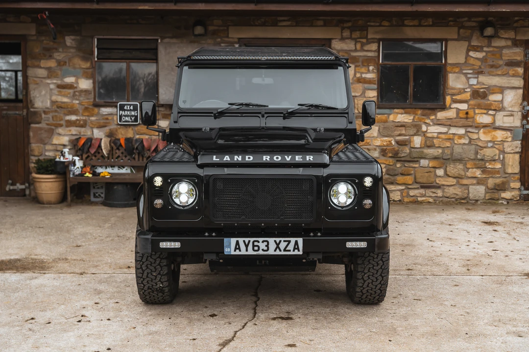 2013 Land Rover Defender 110 - Image 2 of 31