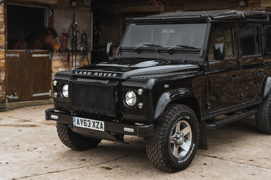 2013 Land Rover Defender 110 - Image 12 of 31