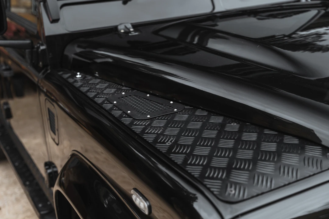 2013 Land Rover Defender 110 - Image 23 of 31