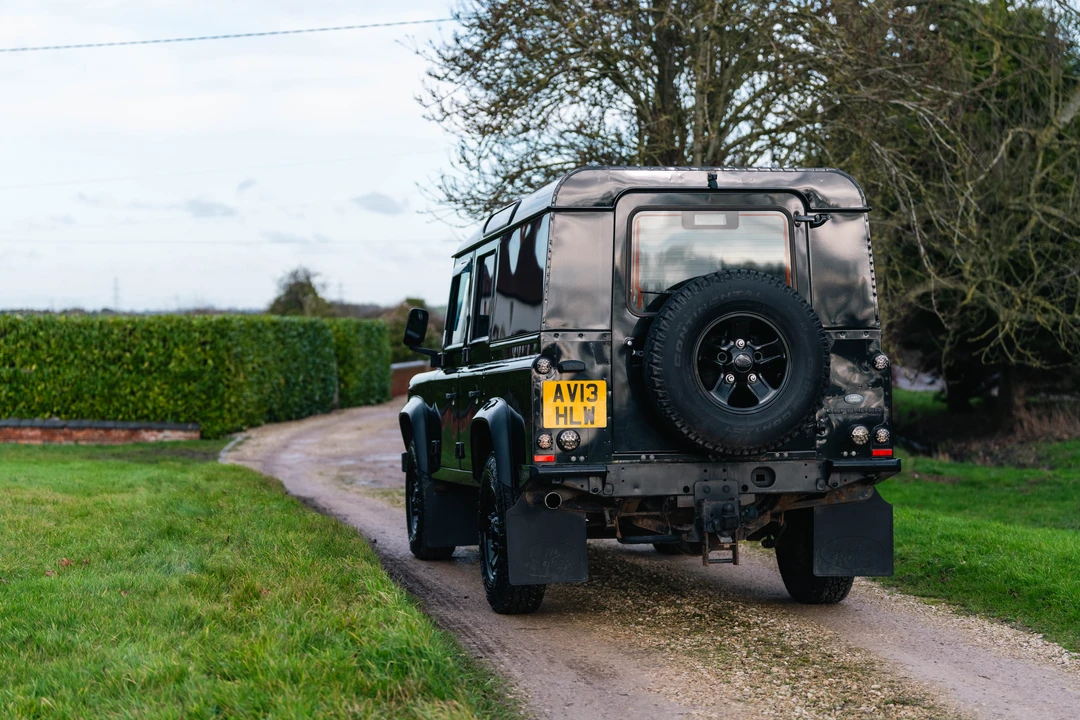 2013 Land Rover Defender 110 - Image 6 of 31