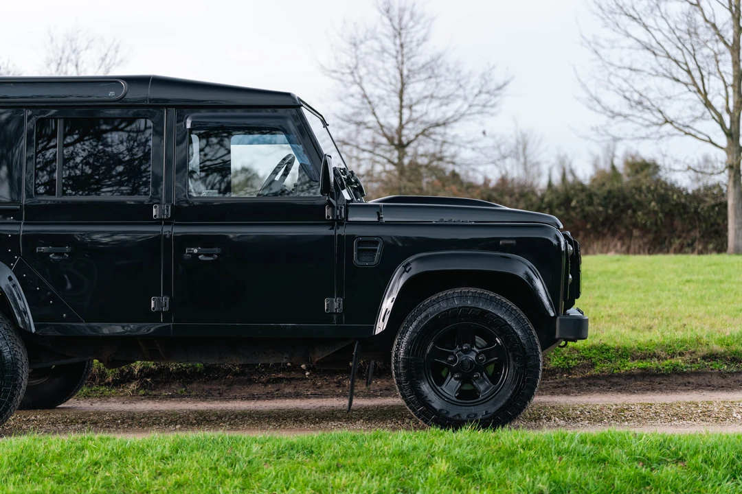 2013 Land Rover Defender 110 - Image 21 of 31