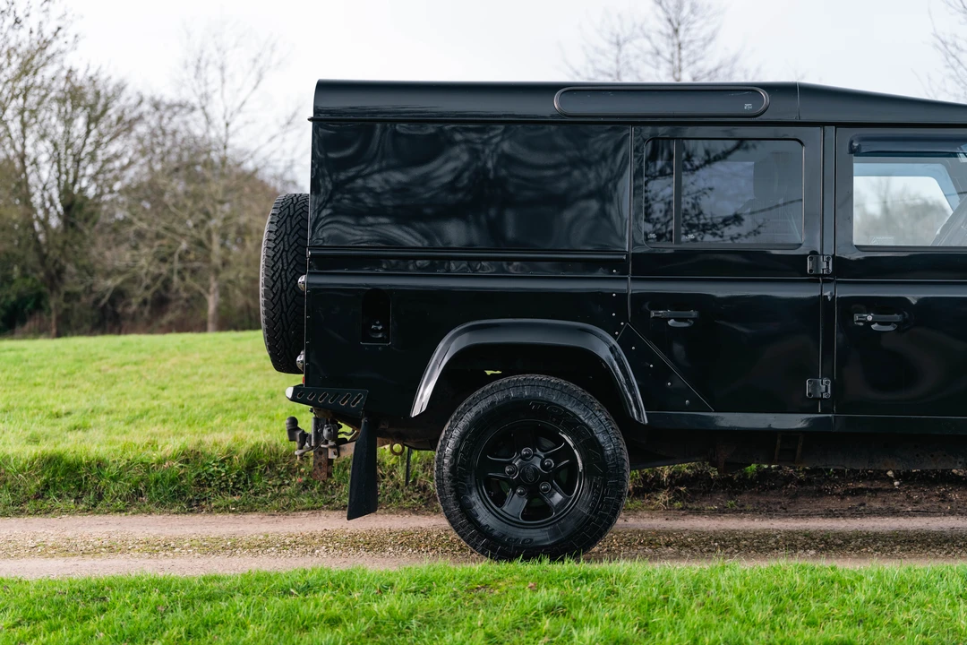 2013 Land Rover Defender 110 - Image 20 of 31
