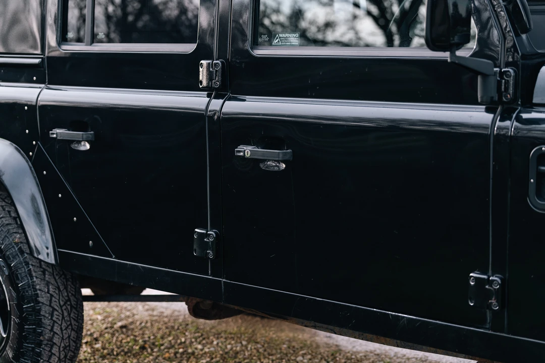 2013 Land Rover Defender 110 - Image 23 of 31