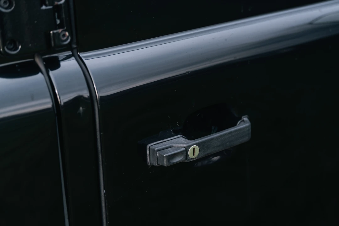 2013 Land Rover Defender 110 - Image 24 of 31